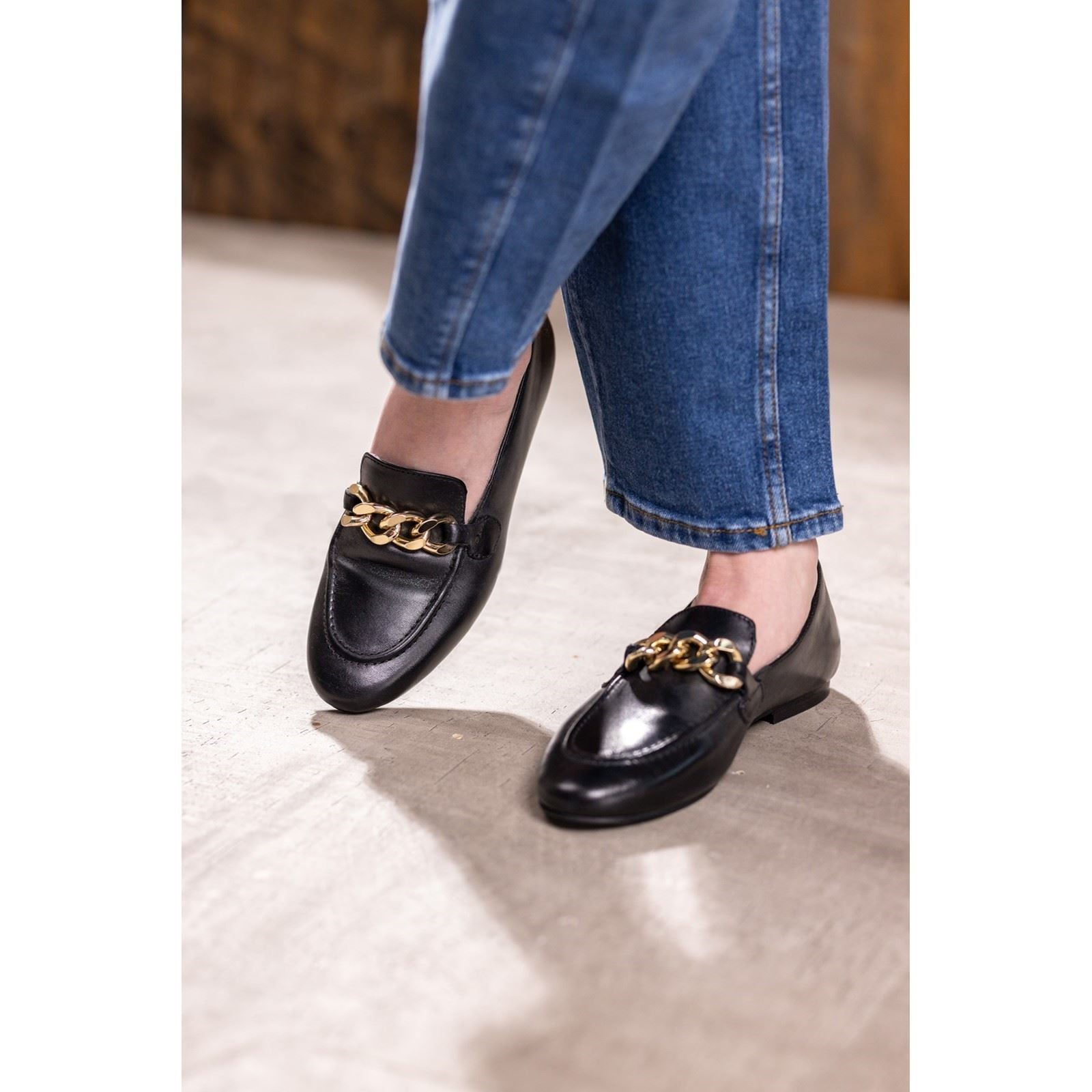 Hush Puppies Harper Chain Damen-Schwarze Farbe-Lederloafer