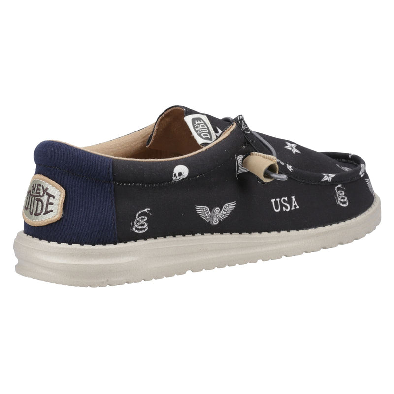 HEYDUDE Wally Stars n Skulls 100% Baumwolle Herren Bootsschuhe In Schwarz