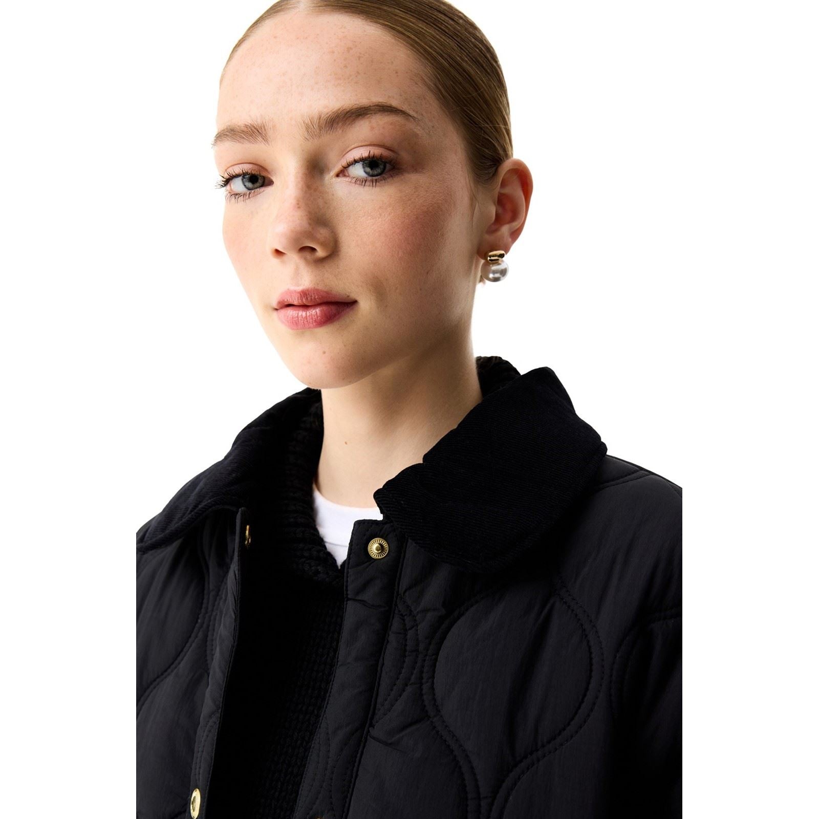 Hunter Witton Quilted Shacket Damen Schwarze Gesteppte Jacken