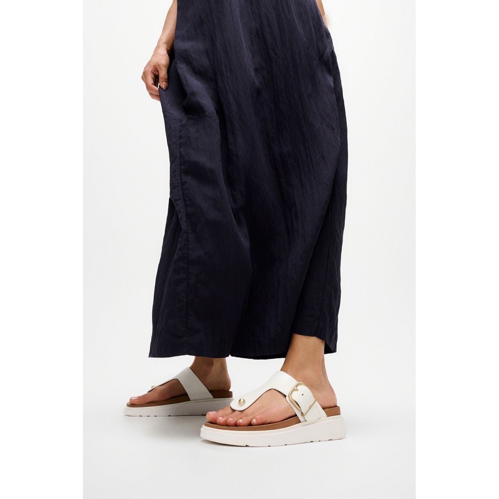 Fitflop Gen-FF Toe-Post Leder Damen Urban Weiße Sandalen