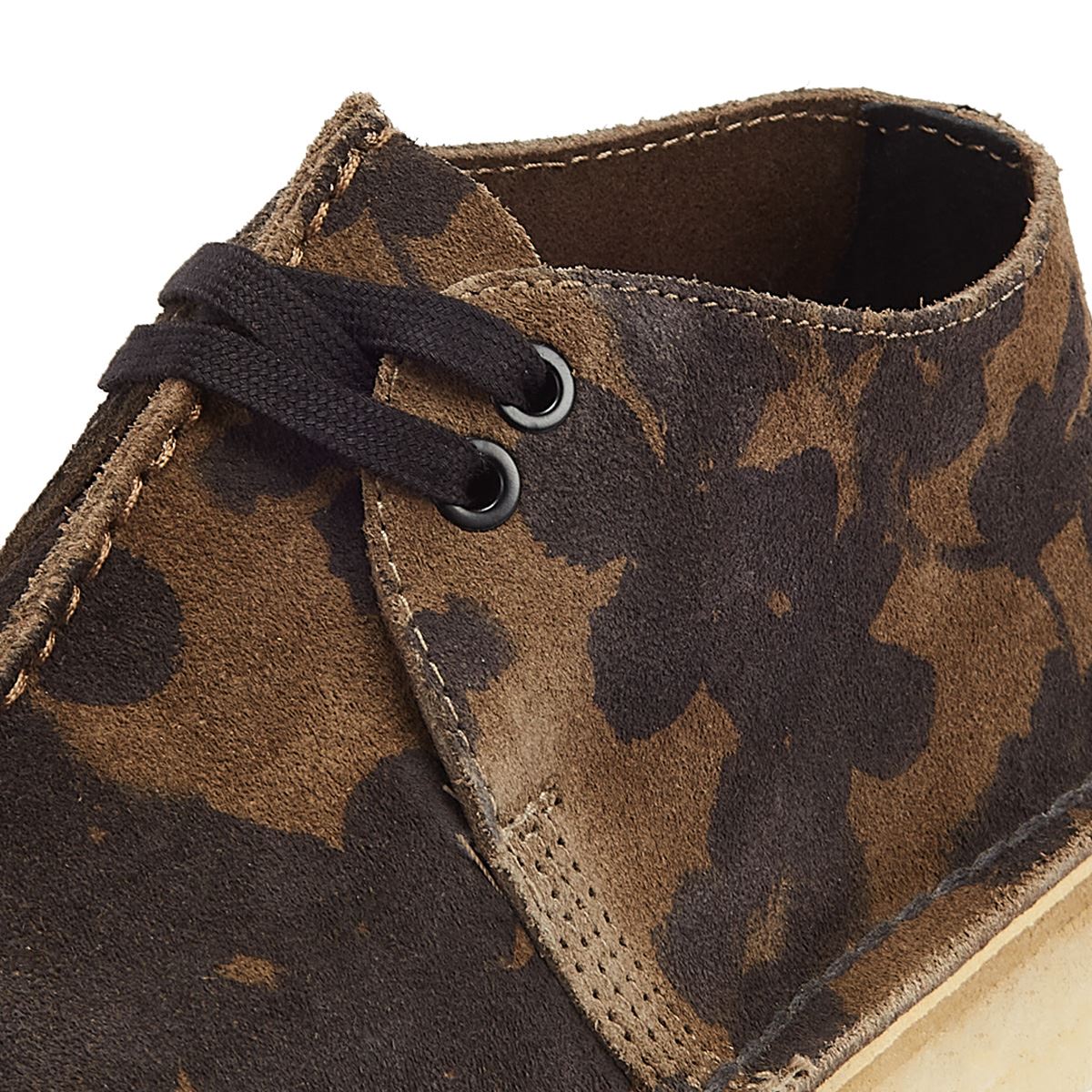 Clarks Originals Wüstentrekking-Blumen-Damenschuhe In Schwarz/Khaki