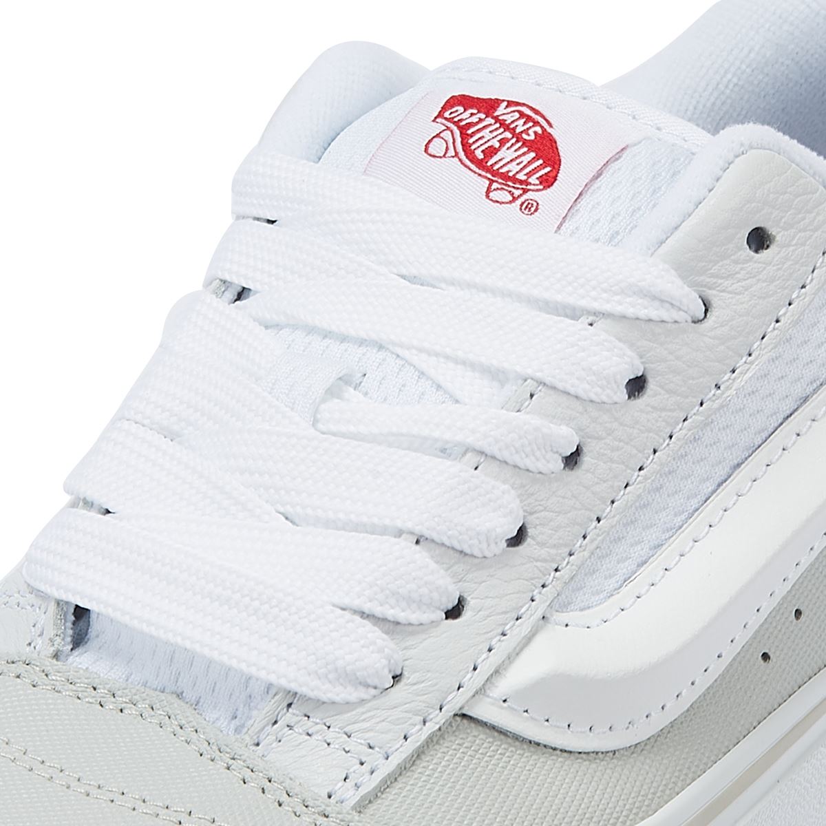 Vans Knu Skool Retro Skate Sneaker Aus Weißem/Rotem Leder