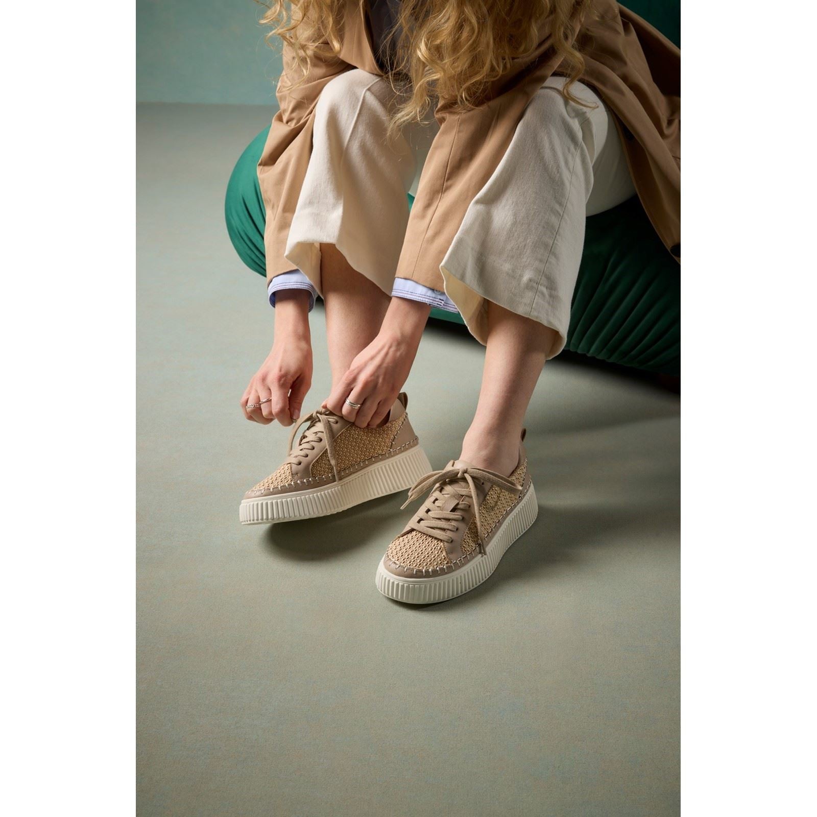 Hush Puppies Haisley Woven Textile Damen Sneakers In Taupe