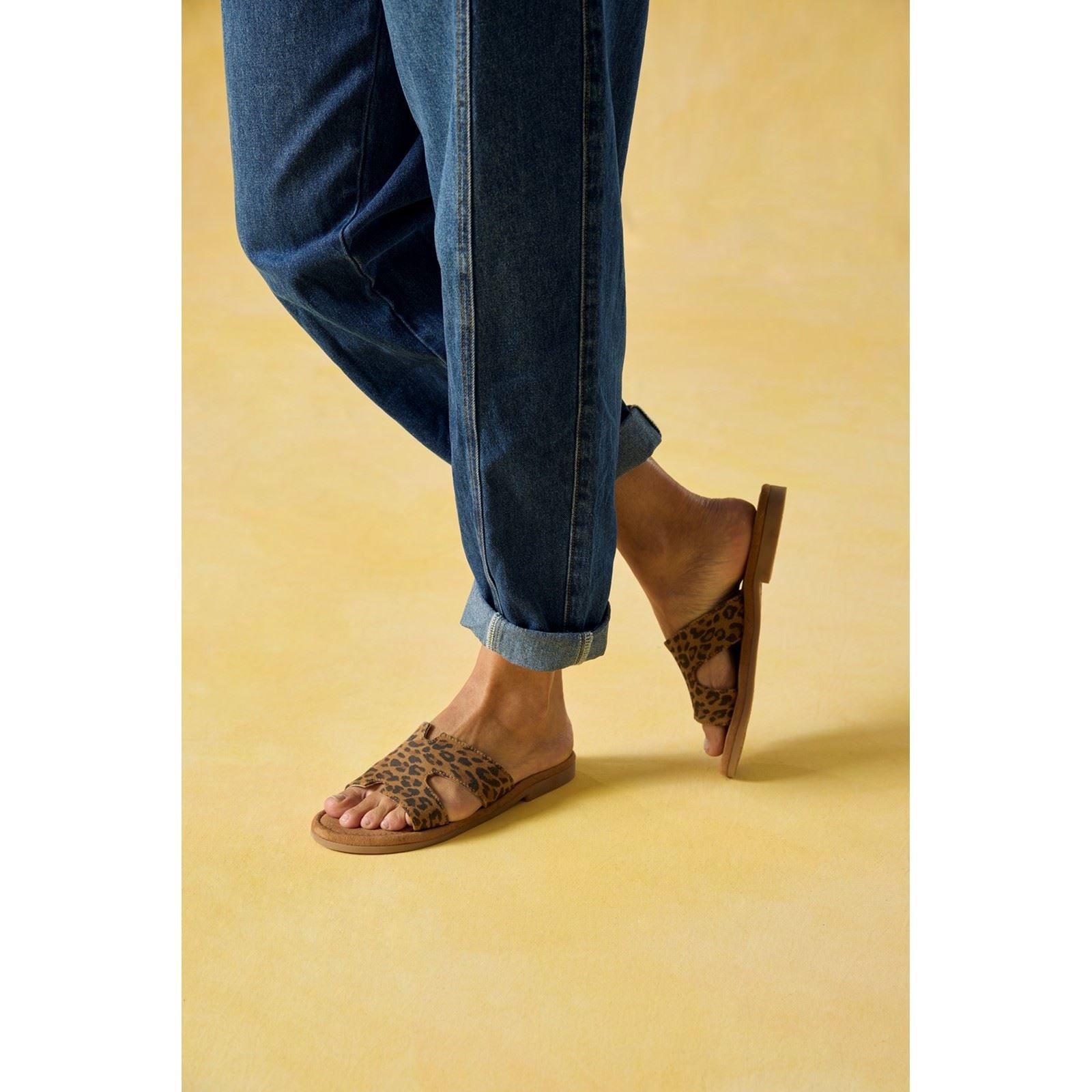 Hush Puppies Azalea Mule Leder Damen Leoparden Sandalen