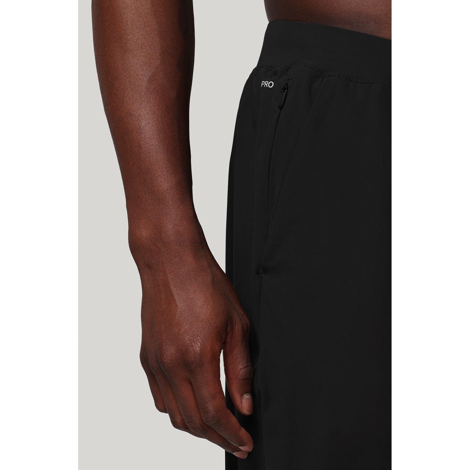 Castore Tech Training Herren Schwarze Jogginghose