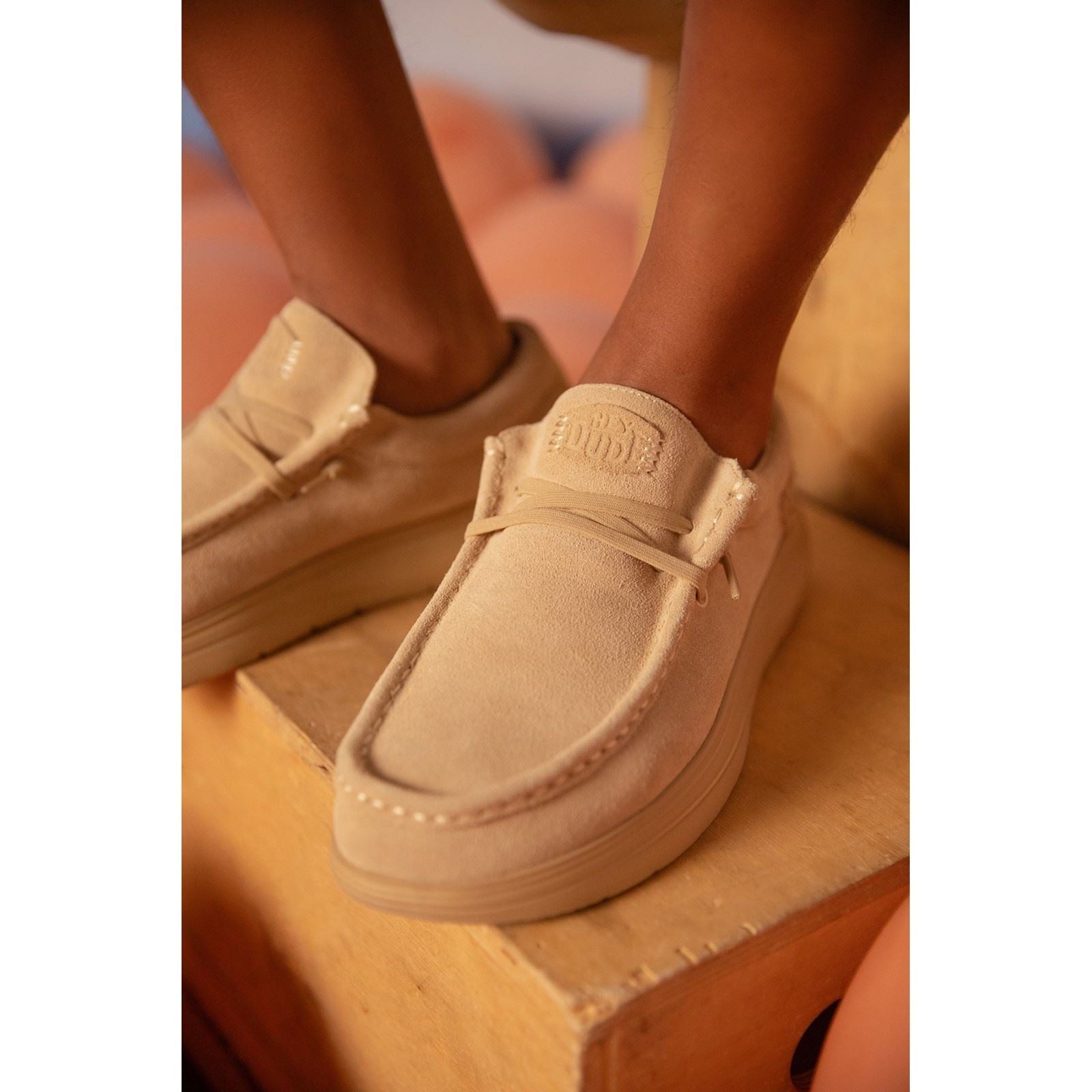 HEYDUDE Wally X Wildleder Herren Bootsschuhe In Tan