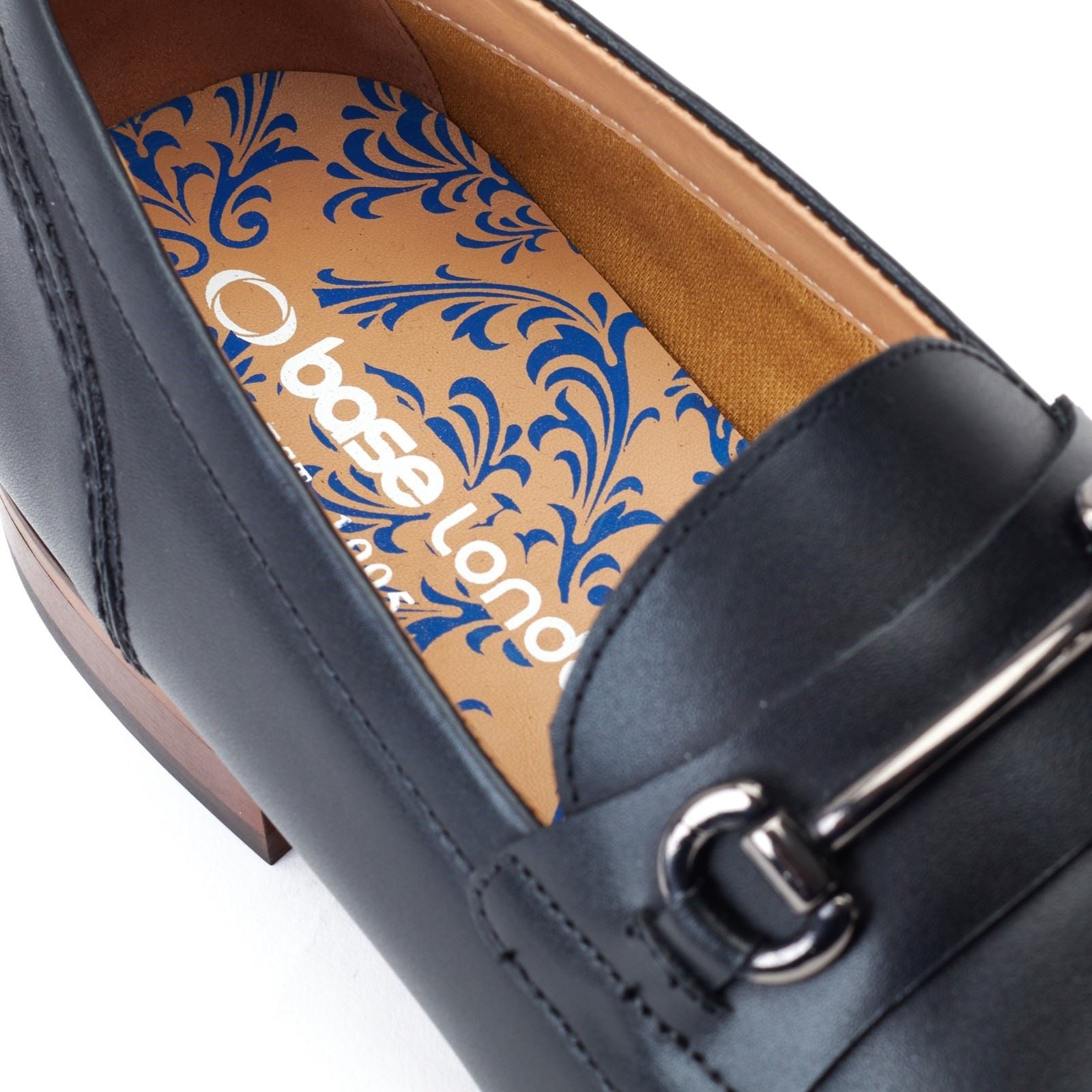 Base London Russo Leder Herren Schwarze Mokassins