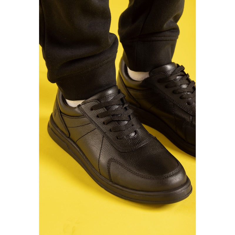 Hush Puppies Robert SNR Die Schwarzen Schnürschuhe Für Jungen Aus Leder