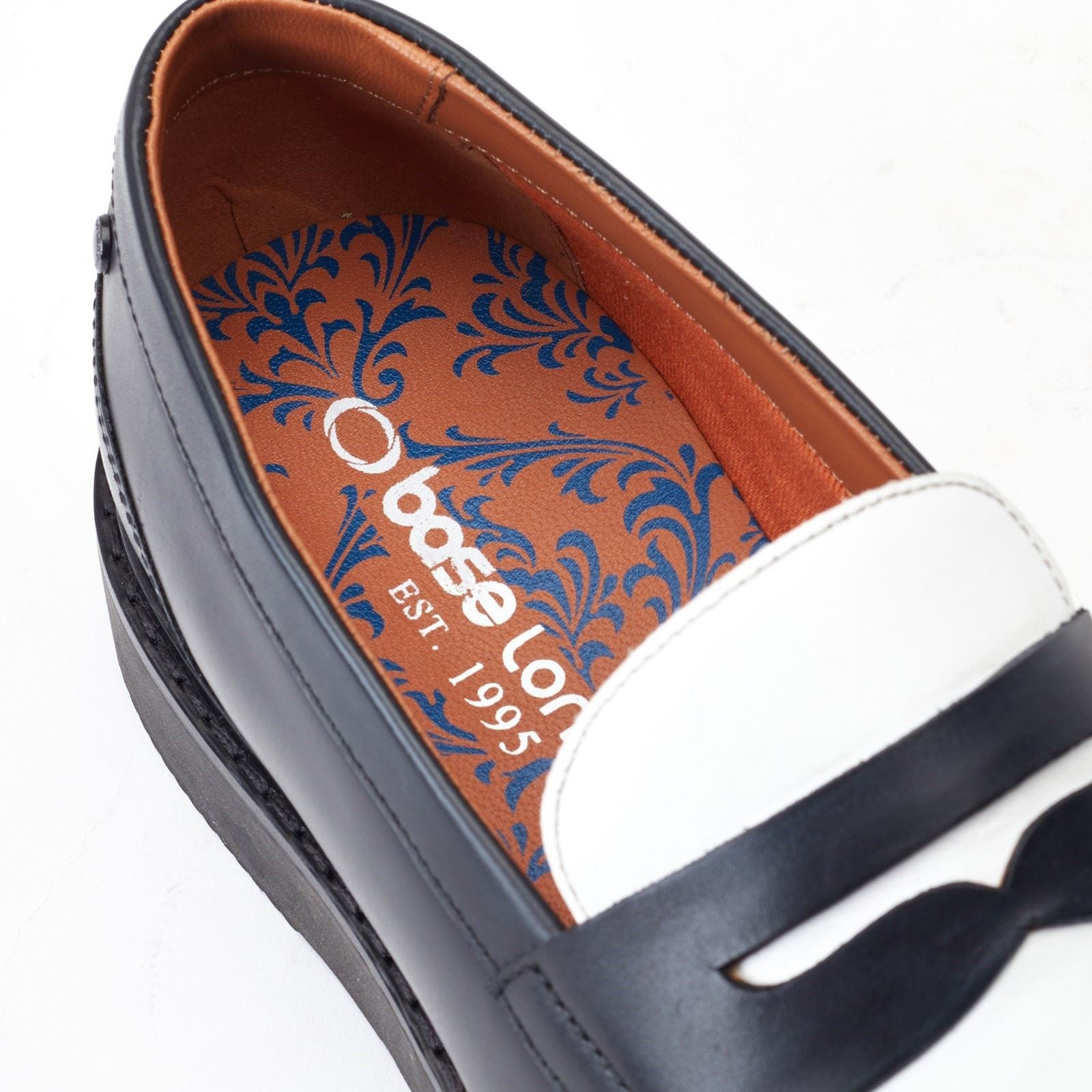 Base London Sid Herren Slipper Aus Schwarz-Weißem Leder