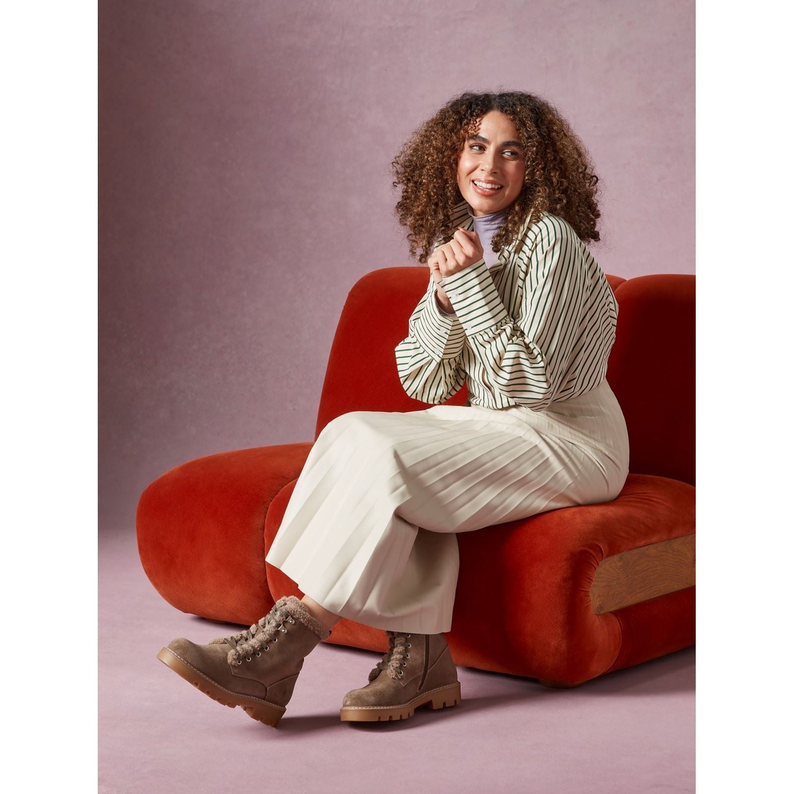 Hush Puppies Aurelia Damen Wildleder Winter Stiefeletten in Taupe