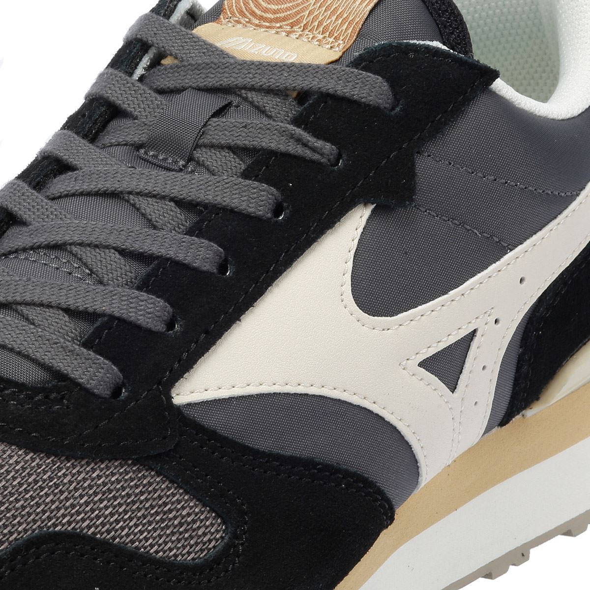 Mizuno RB87 Wildleder Sneaker In Schwarz