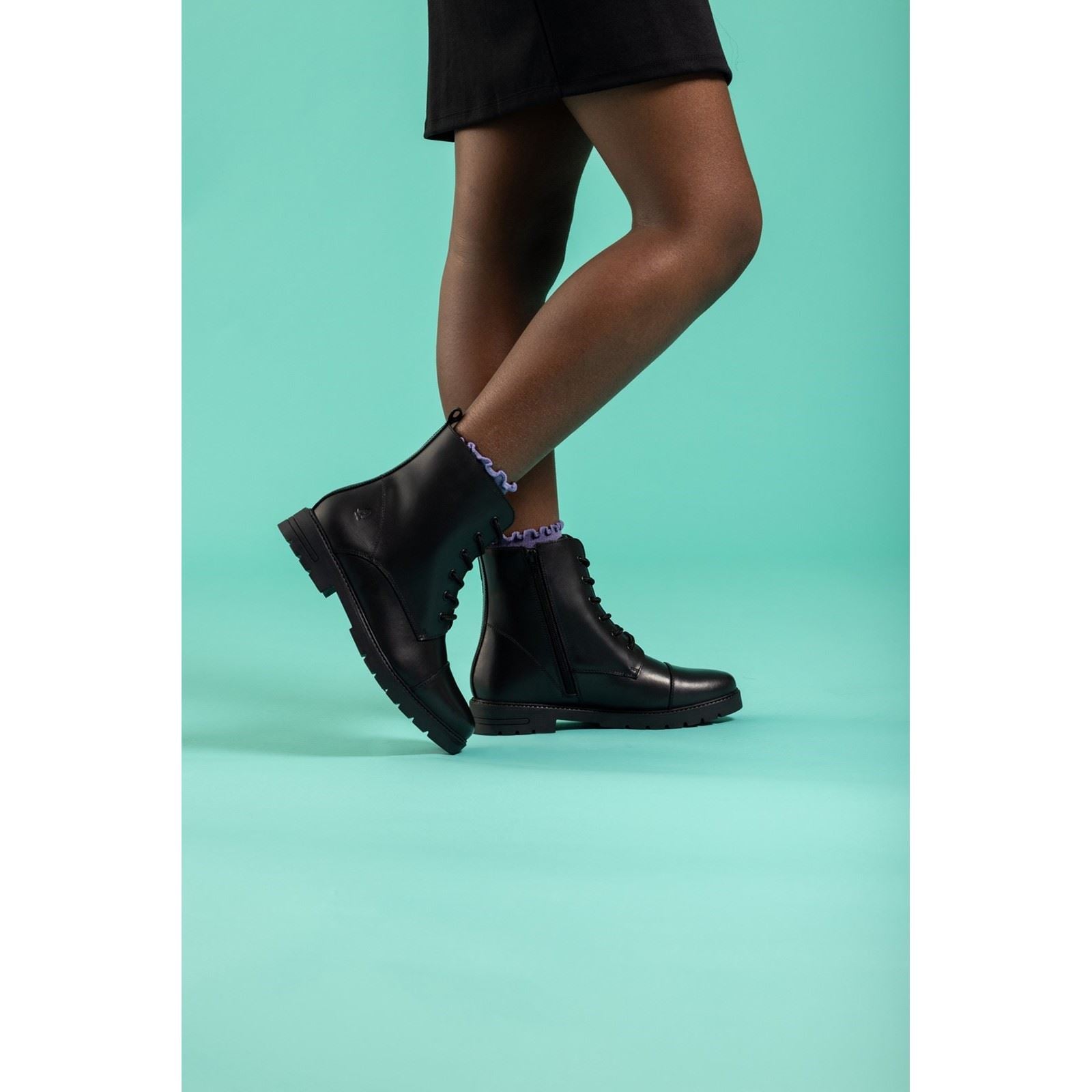 Hush Puppies Lauren Senior Mädchen Schwarze Farbe Lederstiefel