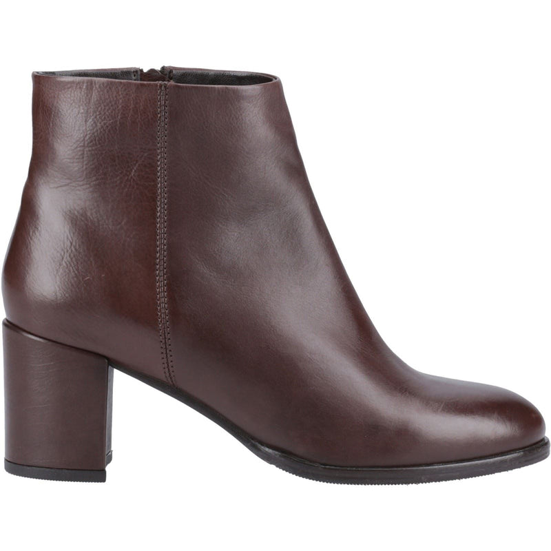 Hush Puppies Claridy Damen Stiefeletten aus braunem Leder mit Absatz.