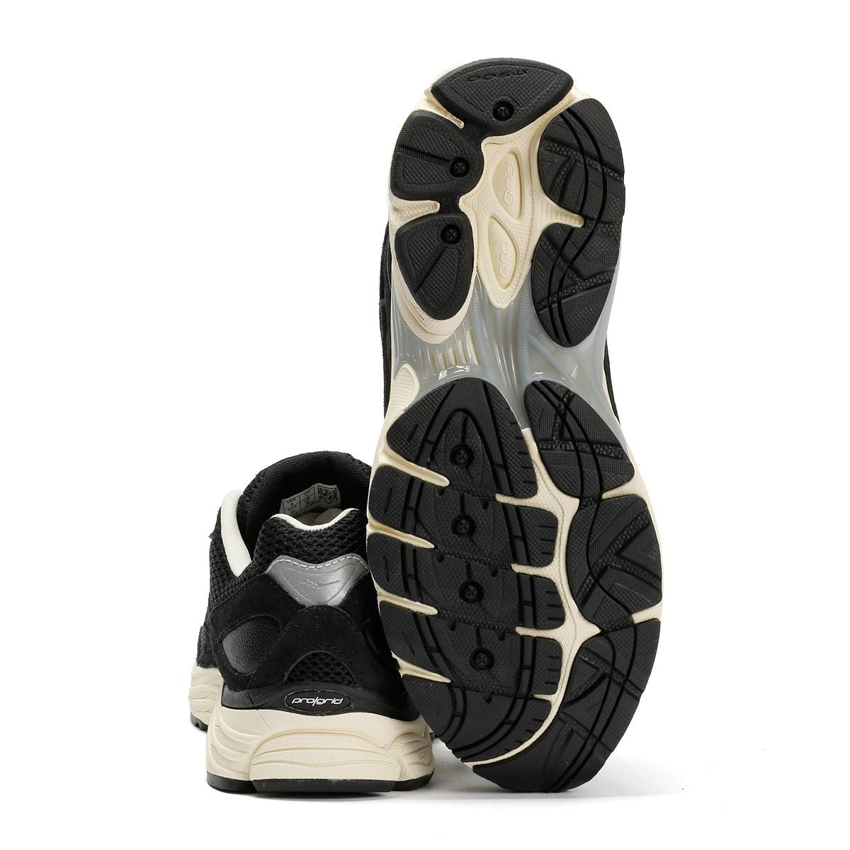 Saucony ProGrid Omni 9 Schwarze Farbe Sneakers