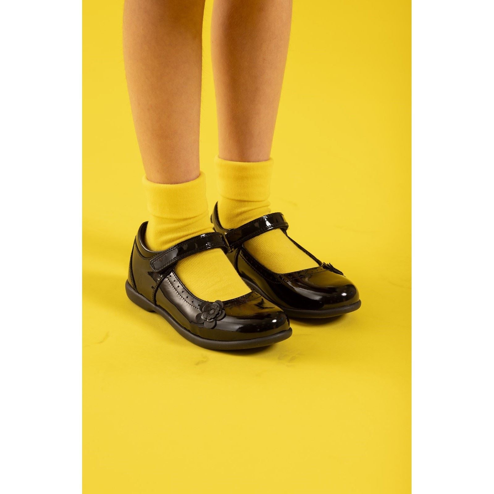 Hush Puppies Bethany Patent Junior Mädchenschuhe Aus Schwarzem Leder