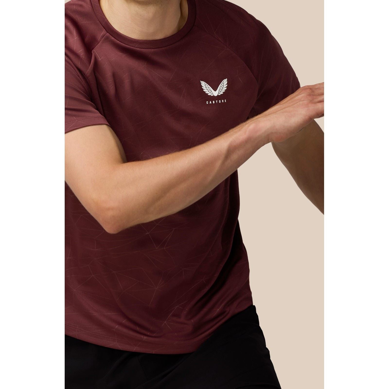 Castore Adapt Training T-Shirt Polyester Herren Lila Activewear T-Shirts