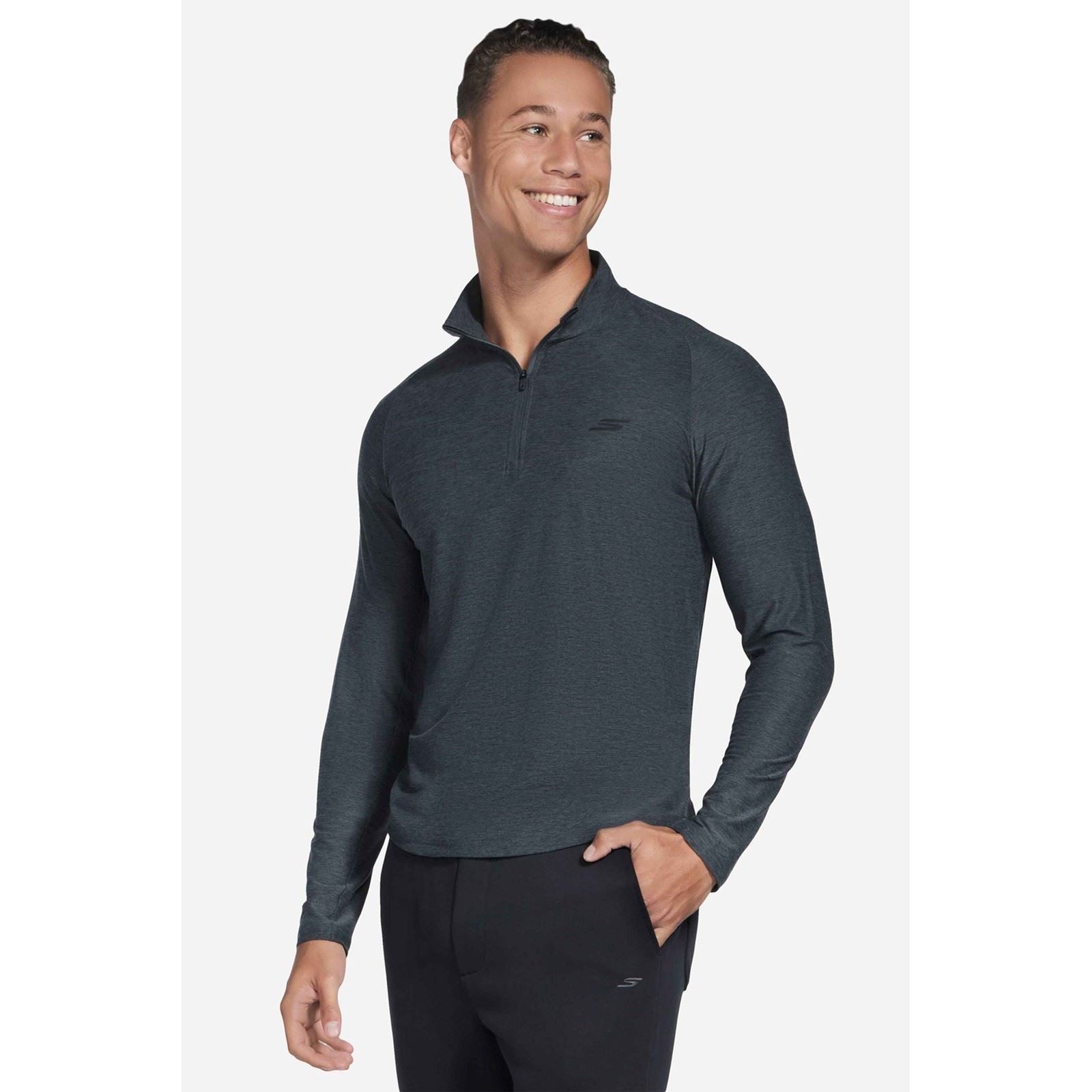 Skechers GO DRI All Day Performance 1/4 Zip Polyester Herren Schwarze Farbe Sport-T-Shirts