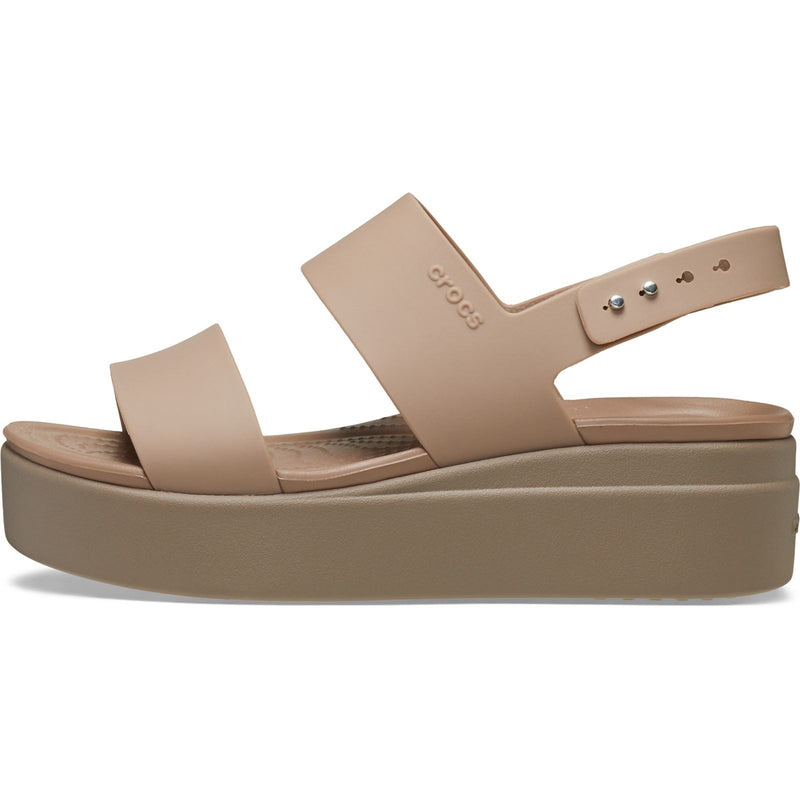 Crocs Brooklyn Low Wedge Damen Sandalen Aus Thermoplastischem Material In Latte/Pilz Farben