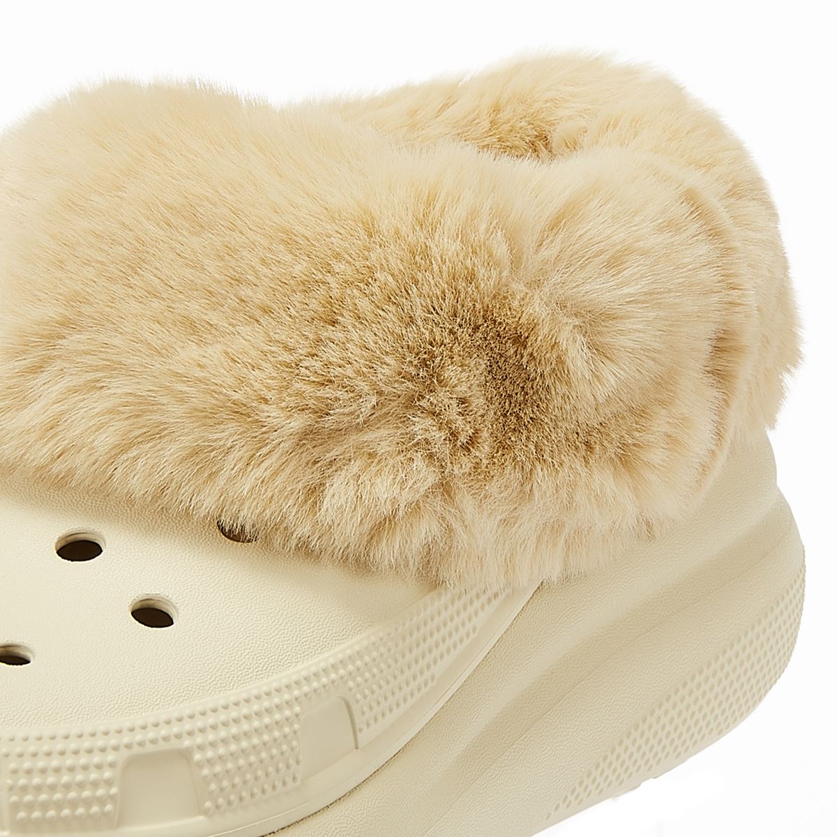Crocs Furever Crush Clog Knochen Damen Beige Komfortschuhe