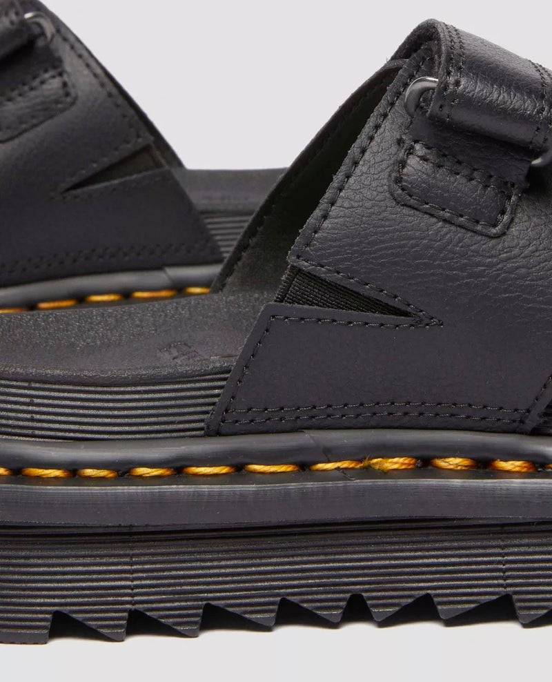 Dr. Martens Raine Athena  Damen Schwarze Farbe Lederschlappen