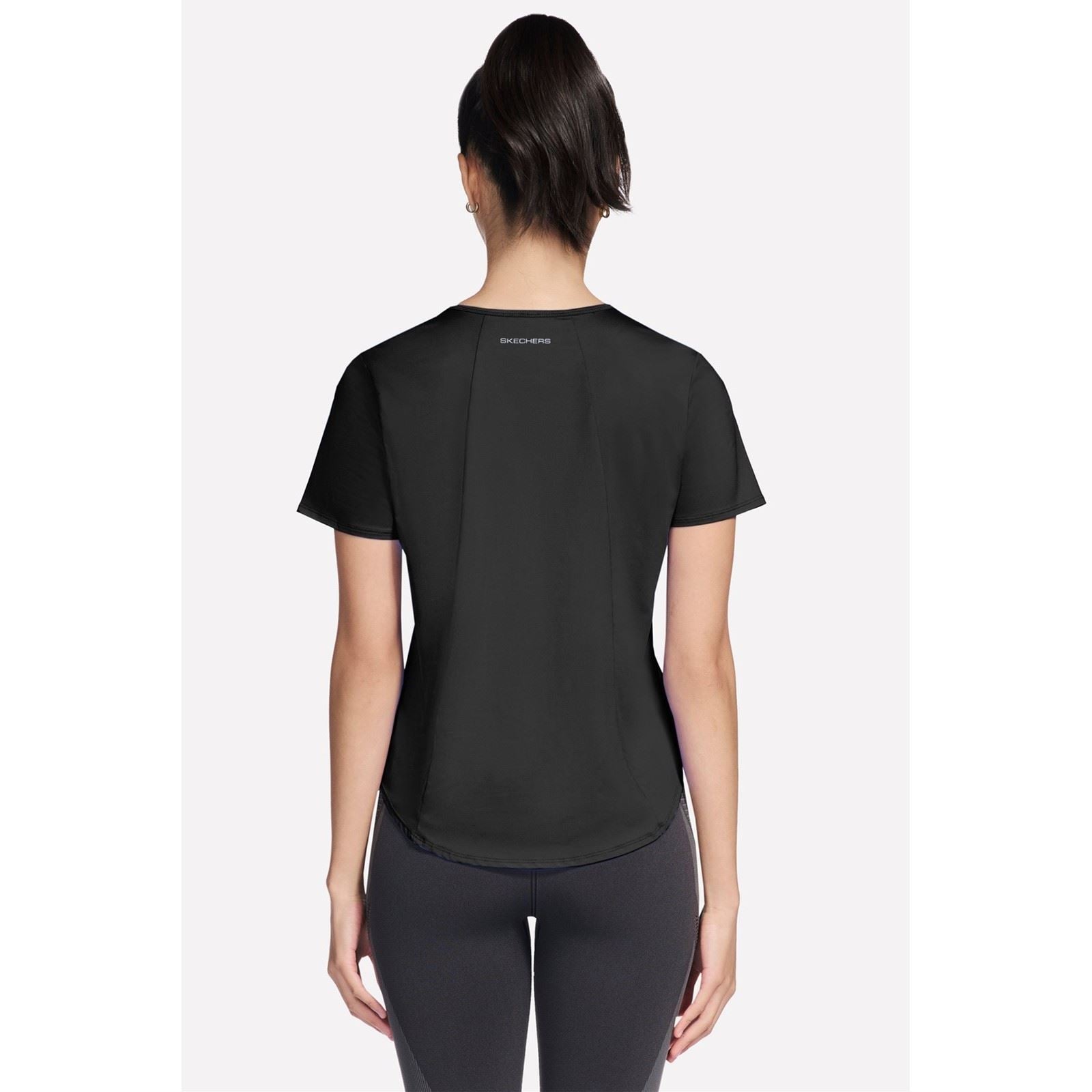 Skechers Stride Performance Tee Frauen Schwarz Sportbekleidung T-Shirts