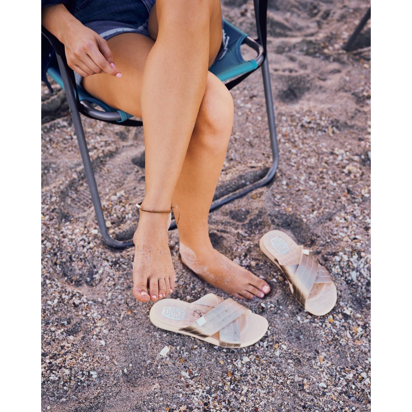 HEYDUDE Christi Slide Distressed Damen Metallic-Sandalen