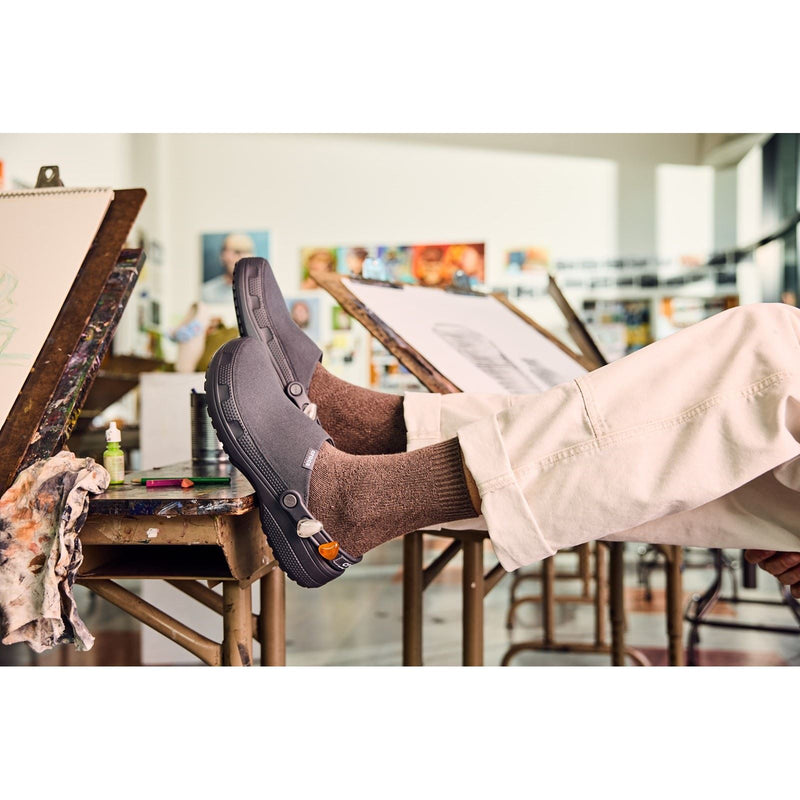 Crocs Classic Crafted Baumwoll Schwarze Farbe Sand Clogs