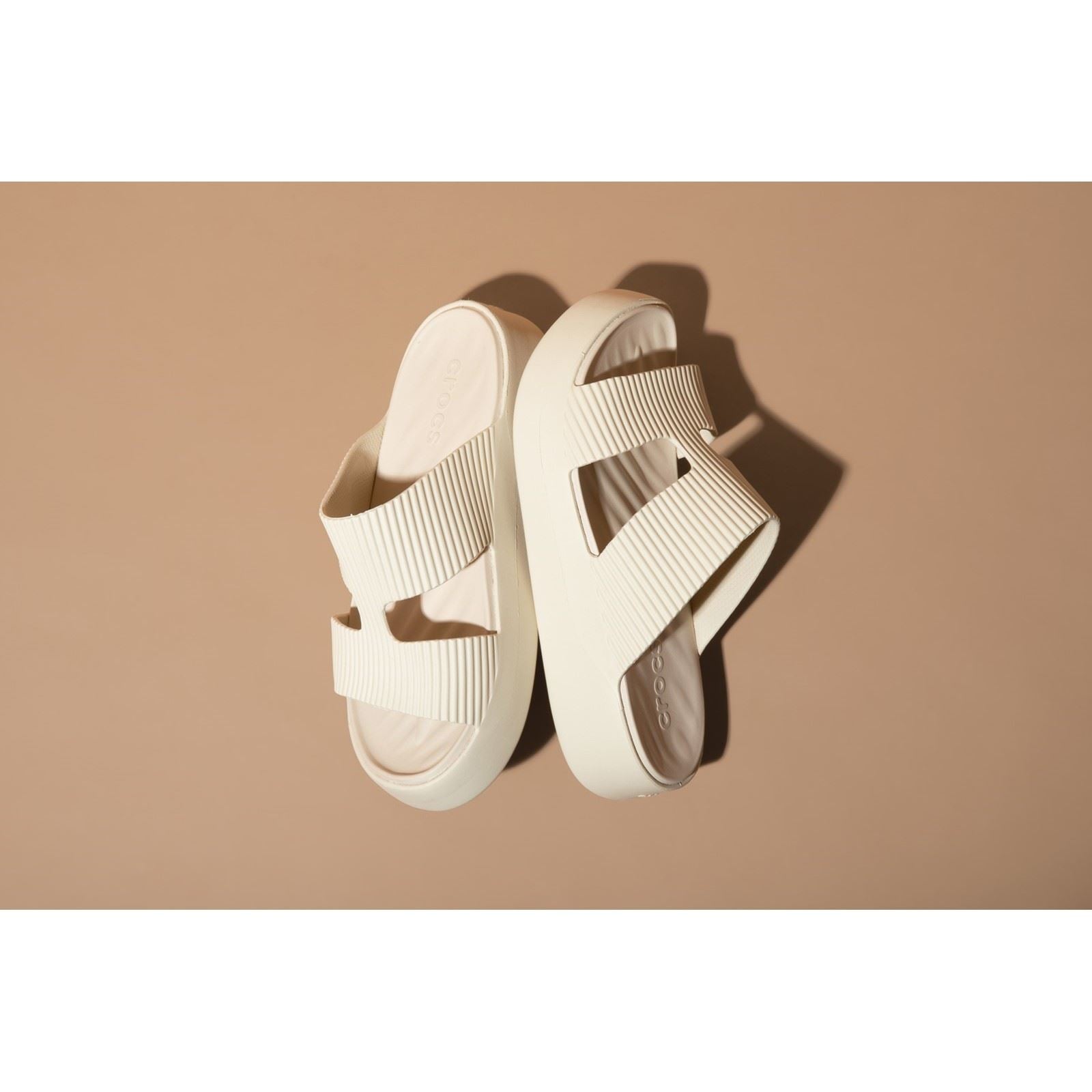 Crocs Getaway Platform Thermoplastische Damensandalen In Sandsteinoptik