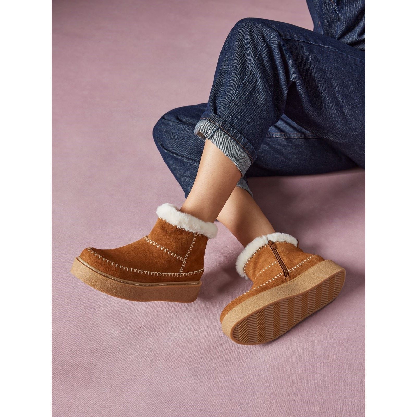 Hush Puppies Brielle Damen Winterstiefeletten aus Veloursleder in Tan