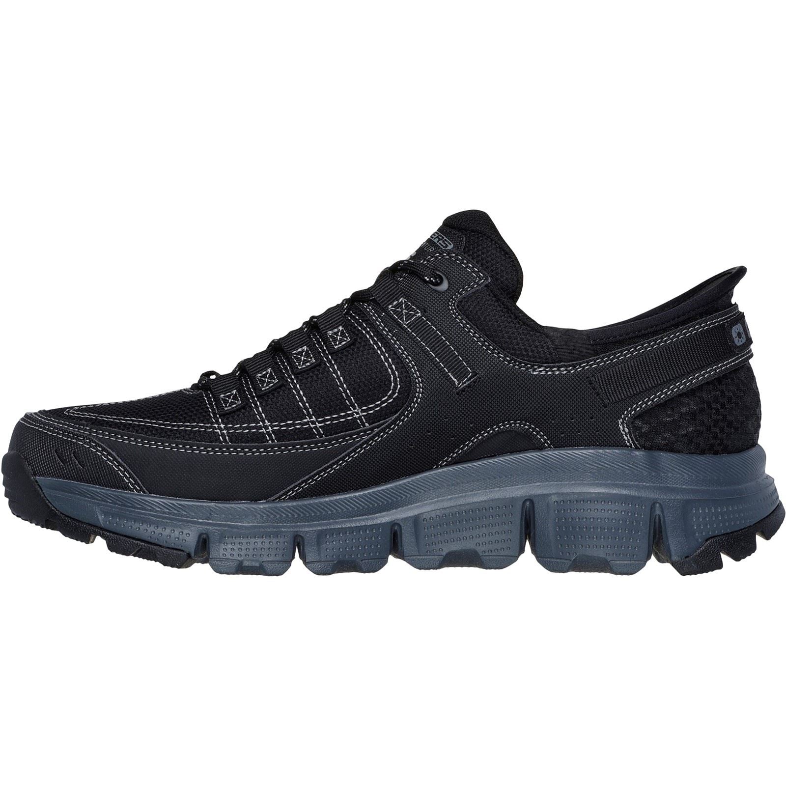 Skechers Summits AT Synthetische Herren-Wanderstiefel In Schwarz/Anthrazit.