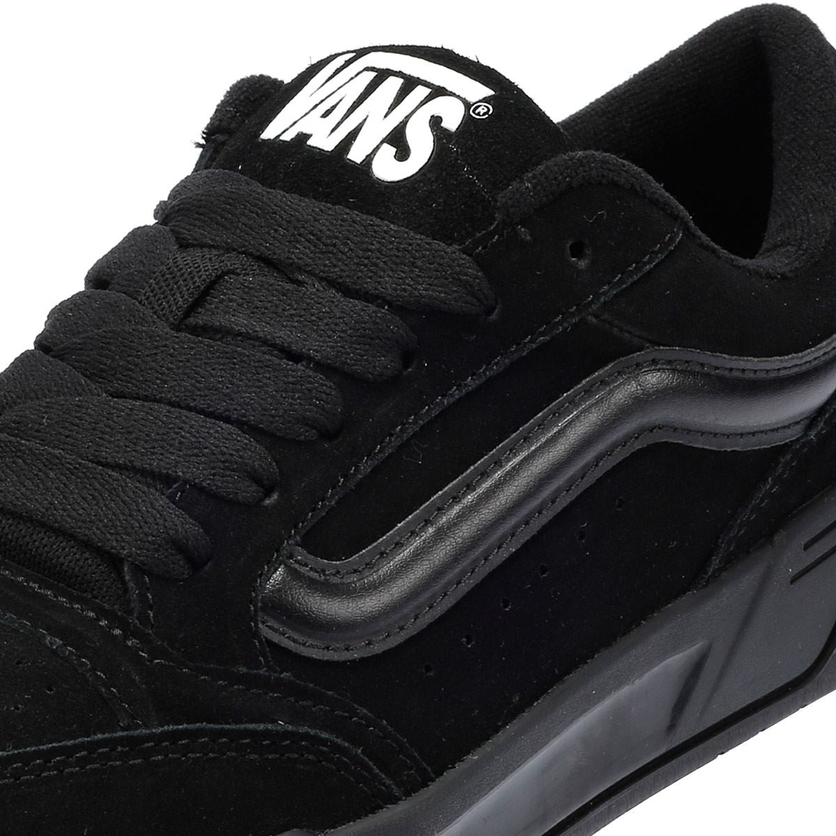 Vans Hylane Wildleder Sneaker In Schwarz