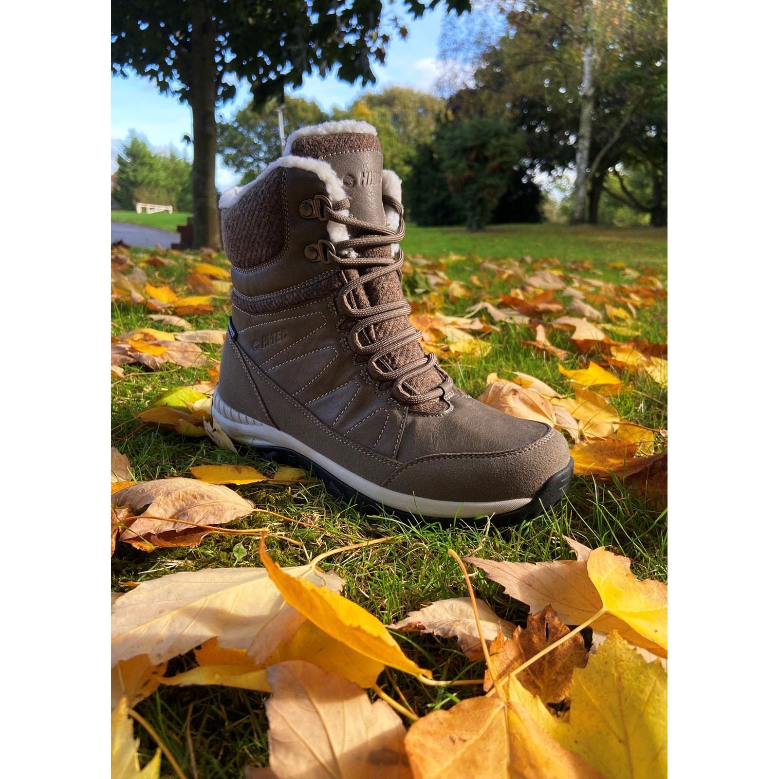 Hi-Tec Riva Mid Damen Wanderschuhe in Beige