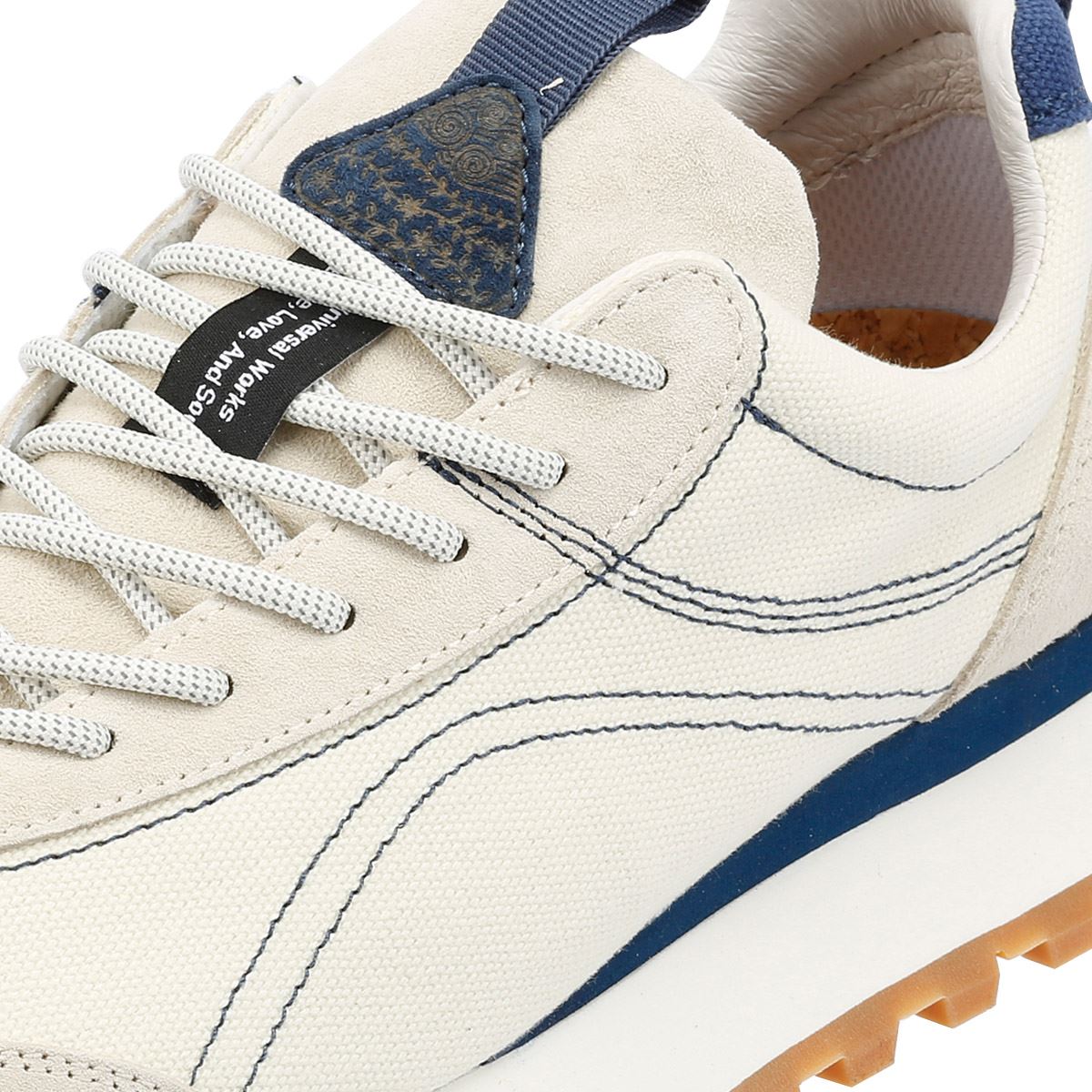 Flower Mountain New Asuka Universal Works Cremeweiß Sneakers