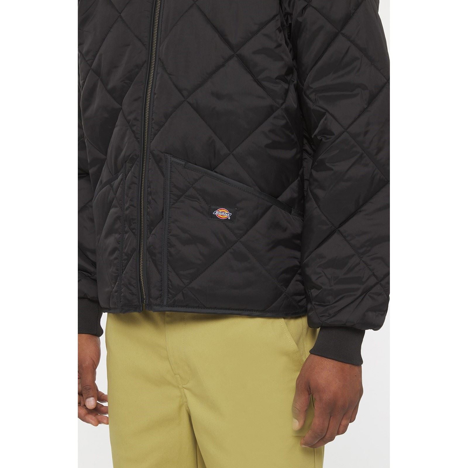 Dickies Diamond Herren Schwarze Farbe Steppjacke
