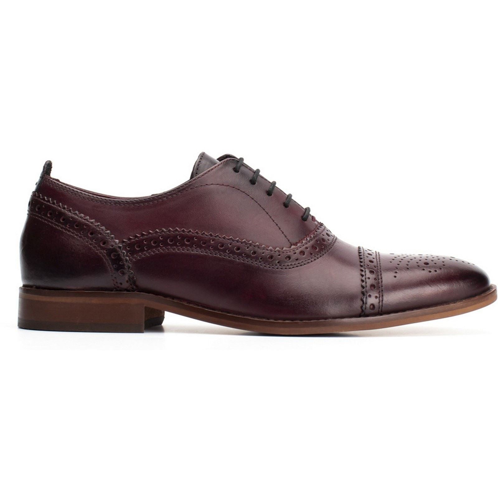 Base London Cast Washed Leder Herren Dunkelrote Brogue-Schuhe